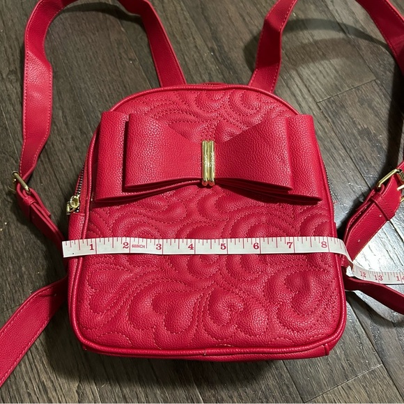Hot Pink Betsey Johnson Quilted Bow Backpack - Picture 3 of 9